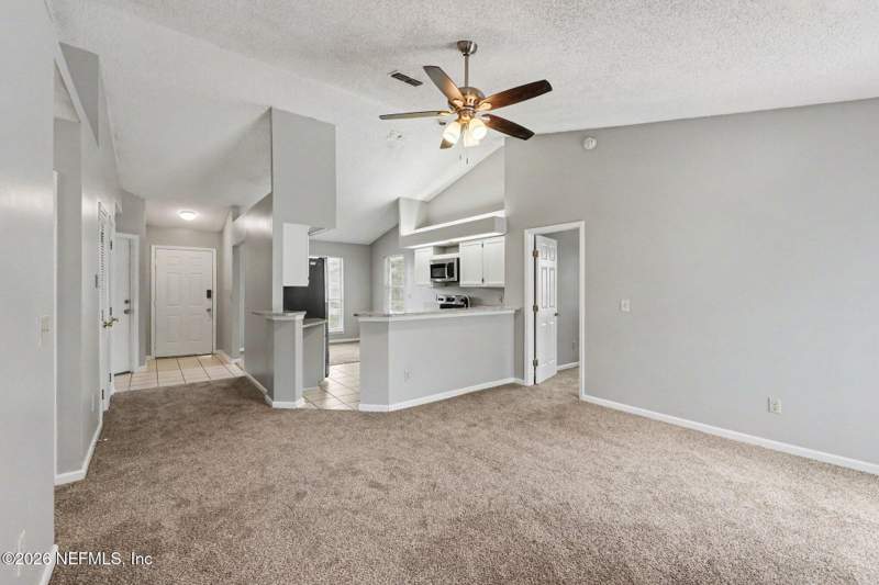 3 bedroom Single Family Residence at 8520 MOSS POINTE TRL Trail, Chimney Lakes, Jacksonville — photo 5