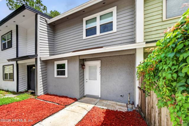 4323 WINDERGATE Drive home for sale in Townhomes Of Windermere