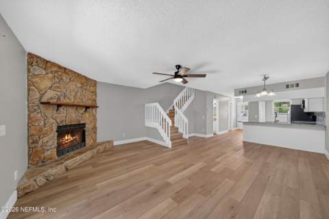 4323 Windergate Drive, Jacksonville FL - photo 11 of 34