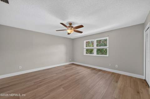 4323 Windergate Drive, Jacksonville FL - photo 18 of 34