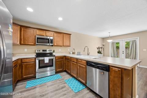 6033 Peeler Road, Jacksonville FL - photo 10 of 28