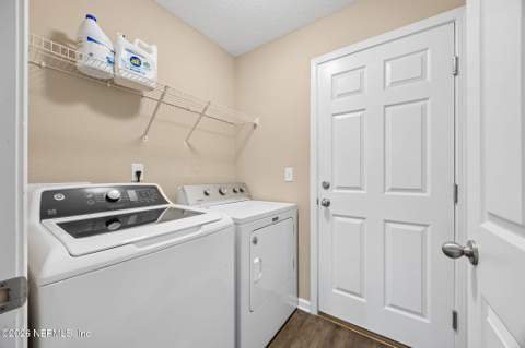 6033 Peeler Road, Jacksonville FL - photo 22 of 28