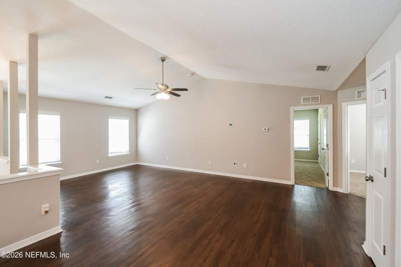 3 bedroom Single Family Residence at 8450 Maple Street, Jax Heights, Jacksonville — photo 4