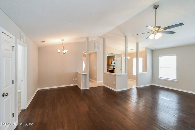 3 bedroom Single Family Residence at 8450 Maple Street, Jax Heights, Jacksonville — photo 5