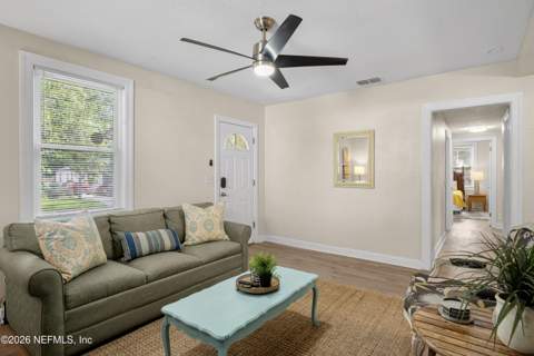 4839 Appleton Avenue, Jacksonville FL - photo 6 of 50