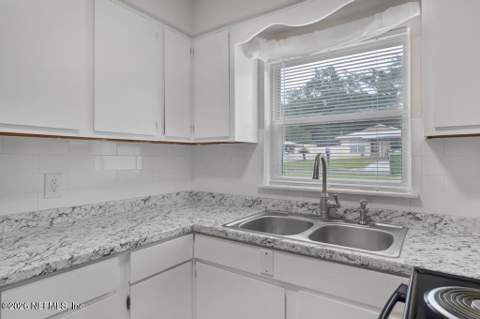 1310 Cleveland Avenue, Palatka FL - photo 13 of 31