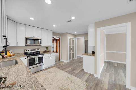 2275 Foxwood Drive, Orange Park FL - photo 22 of 79