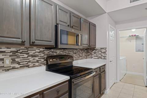 10075 Gate Parkway #908, Jacksonville FL - photo 16 of 80