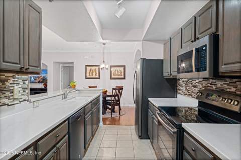 10075 Gate Parkway #908, Jacksonville FL - photo 17 of 80