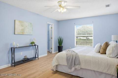 7885 Steamboat Springs Court, Jacksonville FL - photo 16 of 23