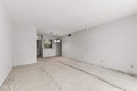 4358 Timuquana Road #187, Jacksonville FL - photo 7 of 28