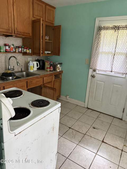 2508 Summit Street, Jacksonville FL - photo 6 of 6
