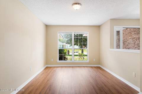 1301 McGirts Creek Drive, Jacksonville FL - photo 10 of 44