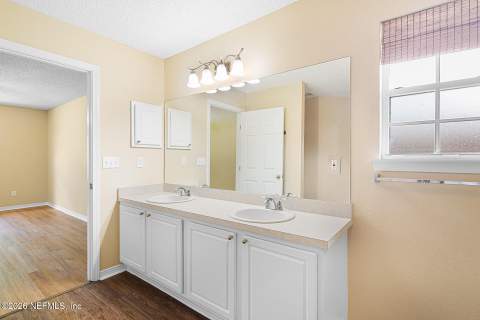1301 McGirts Creek Drive, Jacksonville FL - photo 23 of 44