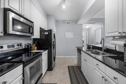 8539 Gate Parkway #1436, Jacksonville FL - photo 22 of 34
