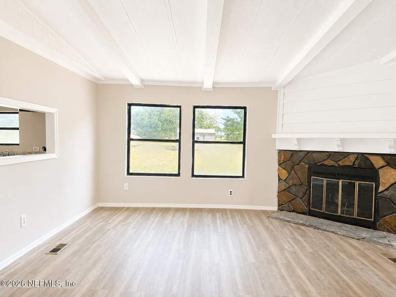 3 bedroom Mobile Home at 1684 Eagle Nest Lane, Middleburg, Middleburg — photo 2