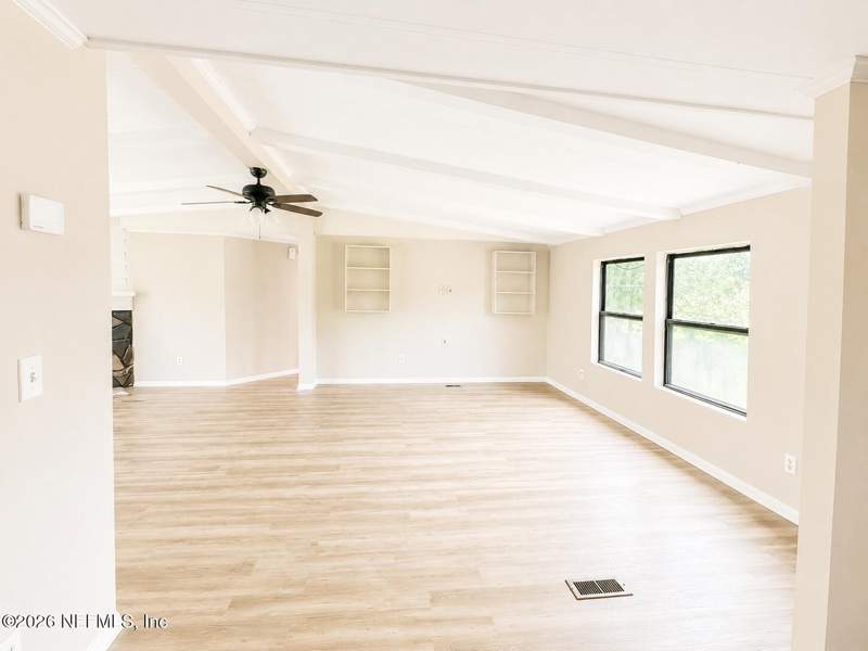 3 bedroom Mobile Home at 1684 Eagle Nest Lane, Middleburg, Middleburg — photo 5