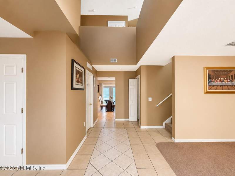 4 bedroom Single Family Residence at 7249 Oxfordshire Avenue, St James Place, Jacksonville — photo 2