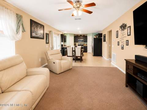 7249 Oxfordshire Avenue, Jacksonville FL - photo 8 of 23
