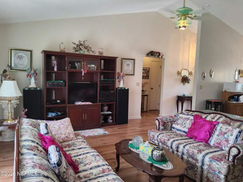 3 bedroom Single Family Residence at 12716 Clear Springs Drive, Girvin Pointe, Jacksonville — photo 3