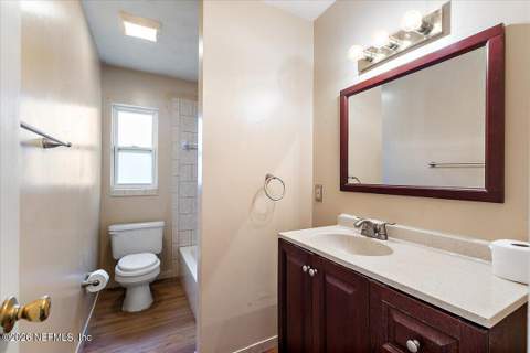 5911 Marty Court, Jacksonville FL - photo 12 of 17