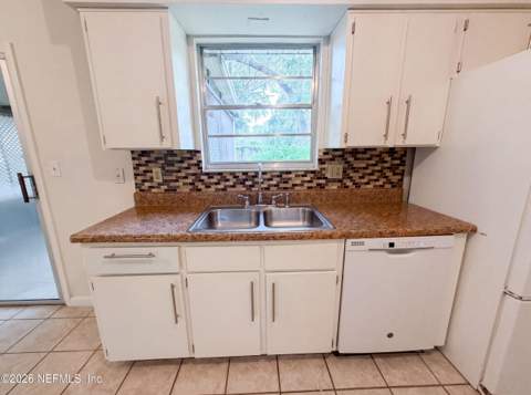 6854 Holly Hill Road, Melrose FL - photo 8 of 20
