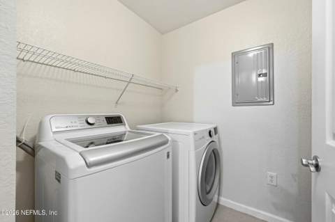 10075 Gate Parkway #305, Jacksonville FL - photo 20 of 33