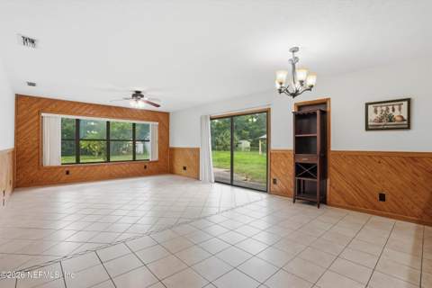 6258 Spring Forest Circle, Jacksonville FL - photo 8 of 44