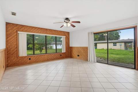 6258 Spring Forest Circle, Jacksonville FL - photo 11 of 44