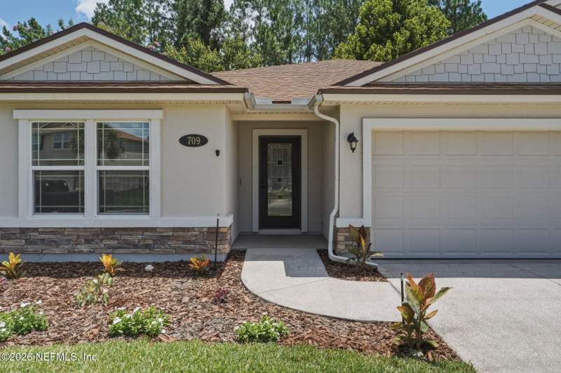 4 bedroom Single Family Residence at 709 Kings College Drive, Aberdeen, St. Johns — photo 4