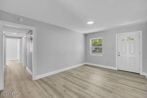 4017 Loys Drive, Jacksonville FL - photo 13 of 67