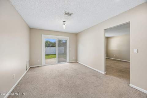 10429 Timber Creek Lane, Jacksonville FL - photo 19 of 37