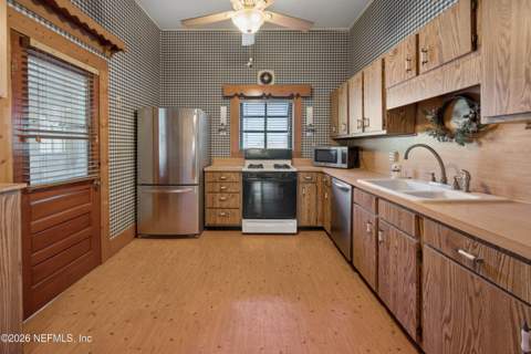 403 S Cherry Street, Starke FL - photo 20 of 45