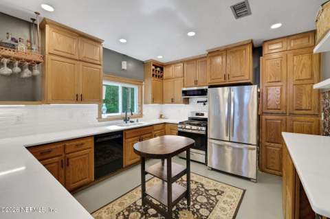 3860 Magnolia Street, Middleburg FL - photo 13 of 103
