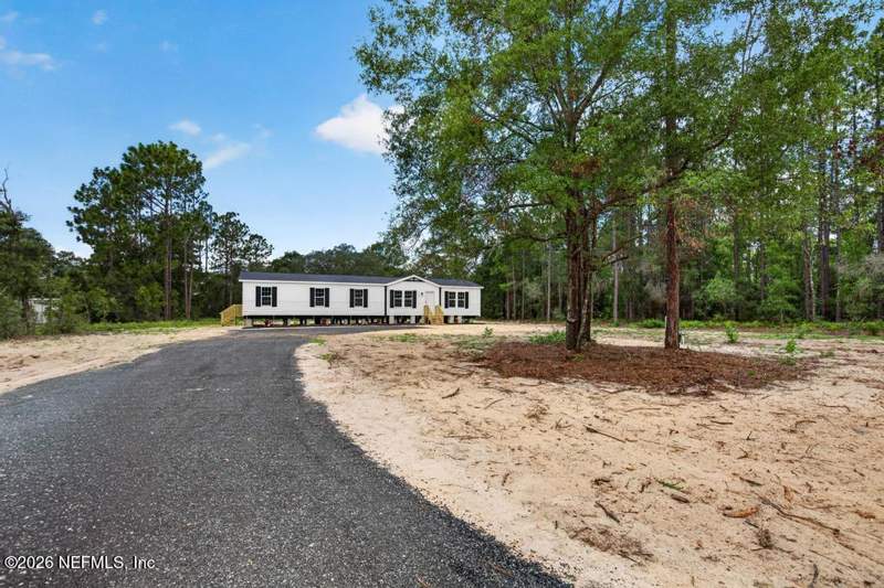 4 bedroom Mobile Home at 7682 Los Padres Avenue, Florida Frontier, Keystone Heights — photo 3