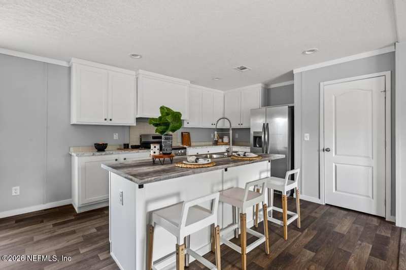 4 bedroom Mobile Home at 7682 Los Padres Avenue, Florida Frontier, Keystone Heights — photo 1