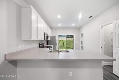 8763 Susie Street, Jacksonville FL - photo 8 of 35