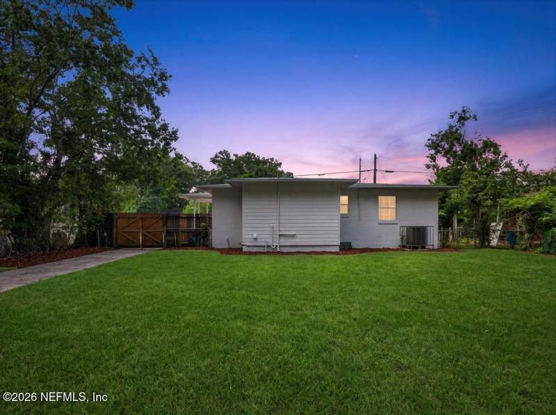 3 bedroom Single Family Residence at 2715 W 45th Street, Sunny Acres, Jacksonville — photo 3
