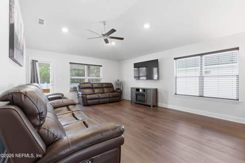 9870 Olivia Street, Jacksonville FL - photo 9 of 31