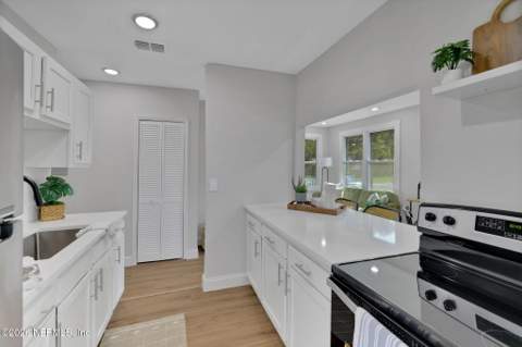 3002 Myra Street, Jacksonville FL - photo 24 of 45