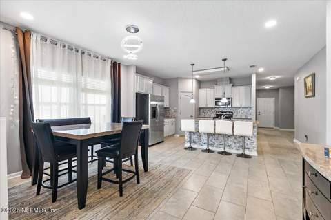 10400 Addison Lakes Drive, Jacksonville FL - photo 10 of 36