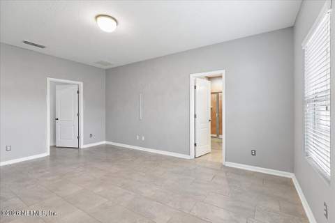 10400 Addison Lakes Drive, Jacksonville FL - photo 14 of 36