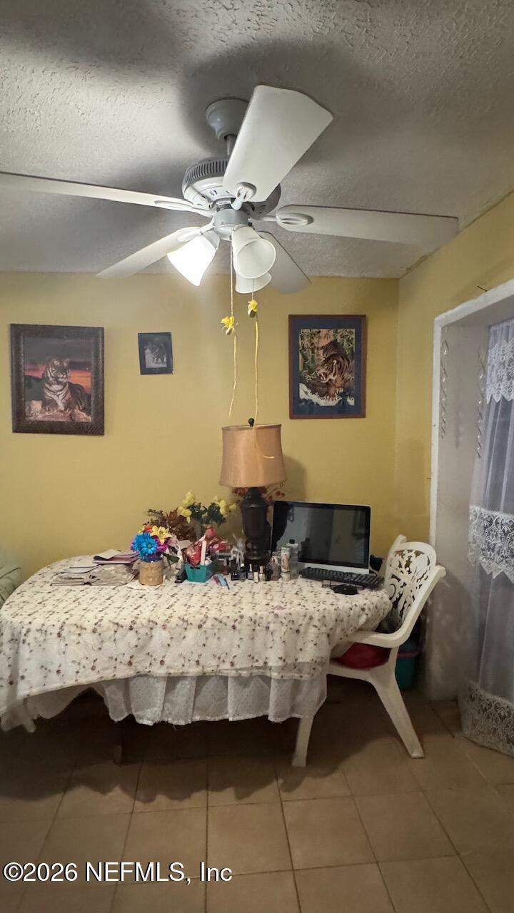 3 bedroom Single Family Residence at 6721 ZIRCON Drive, Cedar Hills Estates, Jacksonville — photo 5