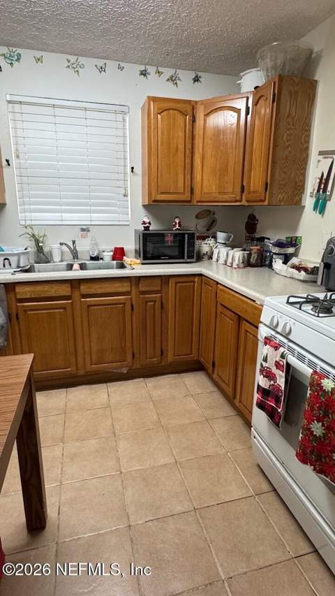 6721 Zircon Drive, Jacksonville FL - photo 7 of 22