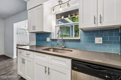 1207 14th Street, Jacksonville Beach FL - photo 7 of 49