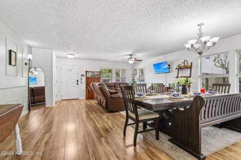 12450 Heathgate Court, Jacksonville FL - photo 7 of 63