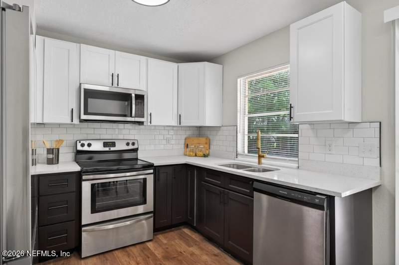 3 bedroom Single Family Residence at 2941 3rd Street, Caldwell Terrace, Jacksonville — photo 2