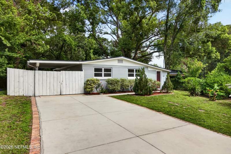 3 bedroom Single Family Residence at 7015 Miss Muffet Lane, Cedar Hills Estates, Jacksonville — photo 5