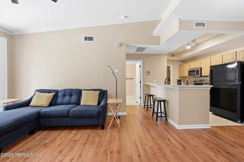 1 bedroom Condominium at 10075 Gate Parkway #911, Mirabella, Jacksonville — photo 3