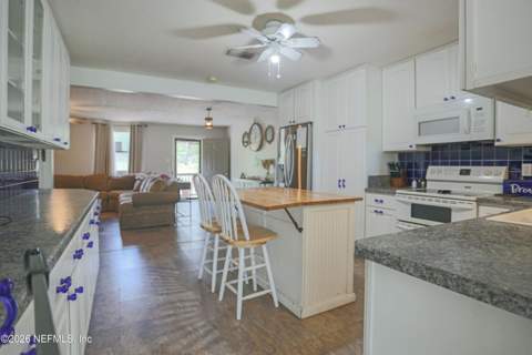 7150 Sapphire Lane, Keystone Heights FL - photo 13 of 36